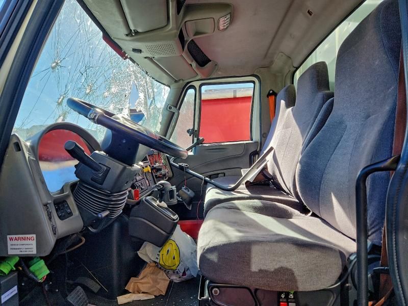 2018 International Durastar 4300 Refrigerated BOX Truck