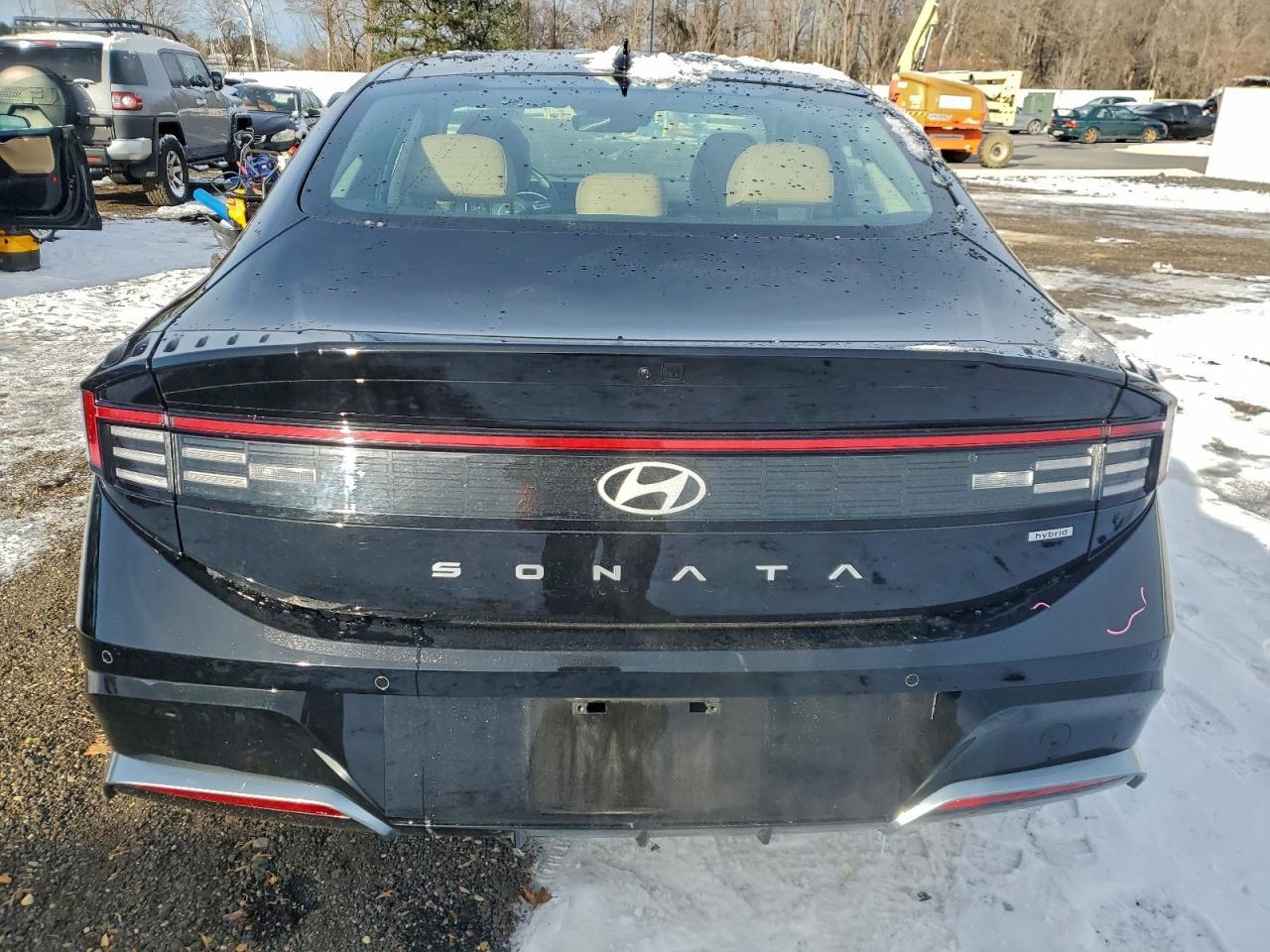 2025 Hyundai Sonata Hybrid