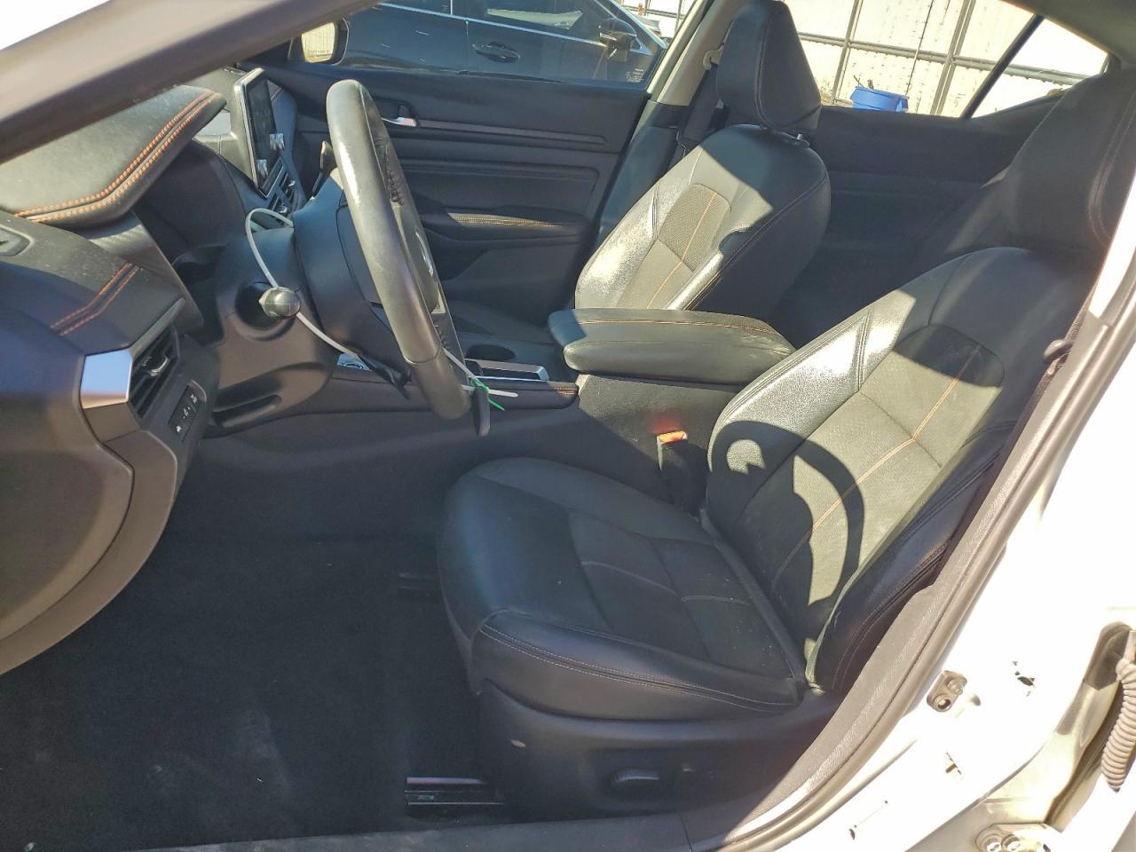 2022 Nissan Altima sr