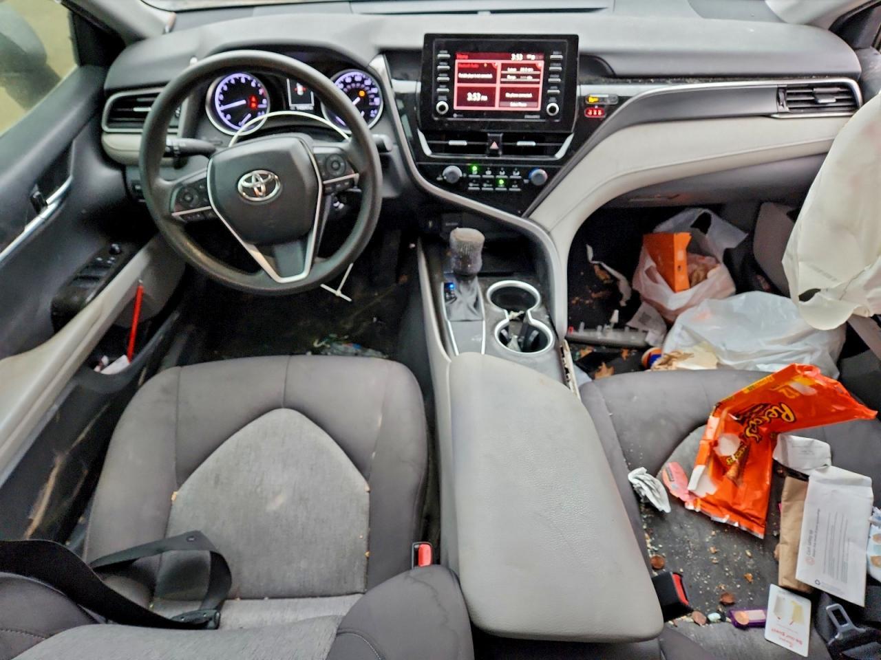 2021 Toyota Camry le