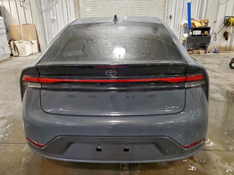 2023 Toyota Prius le