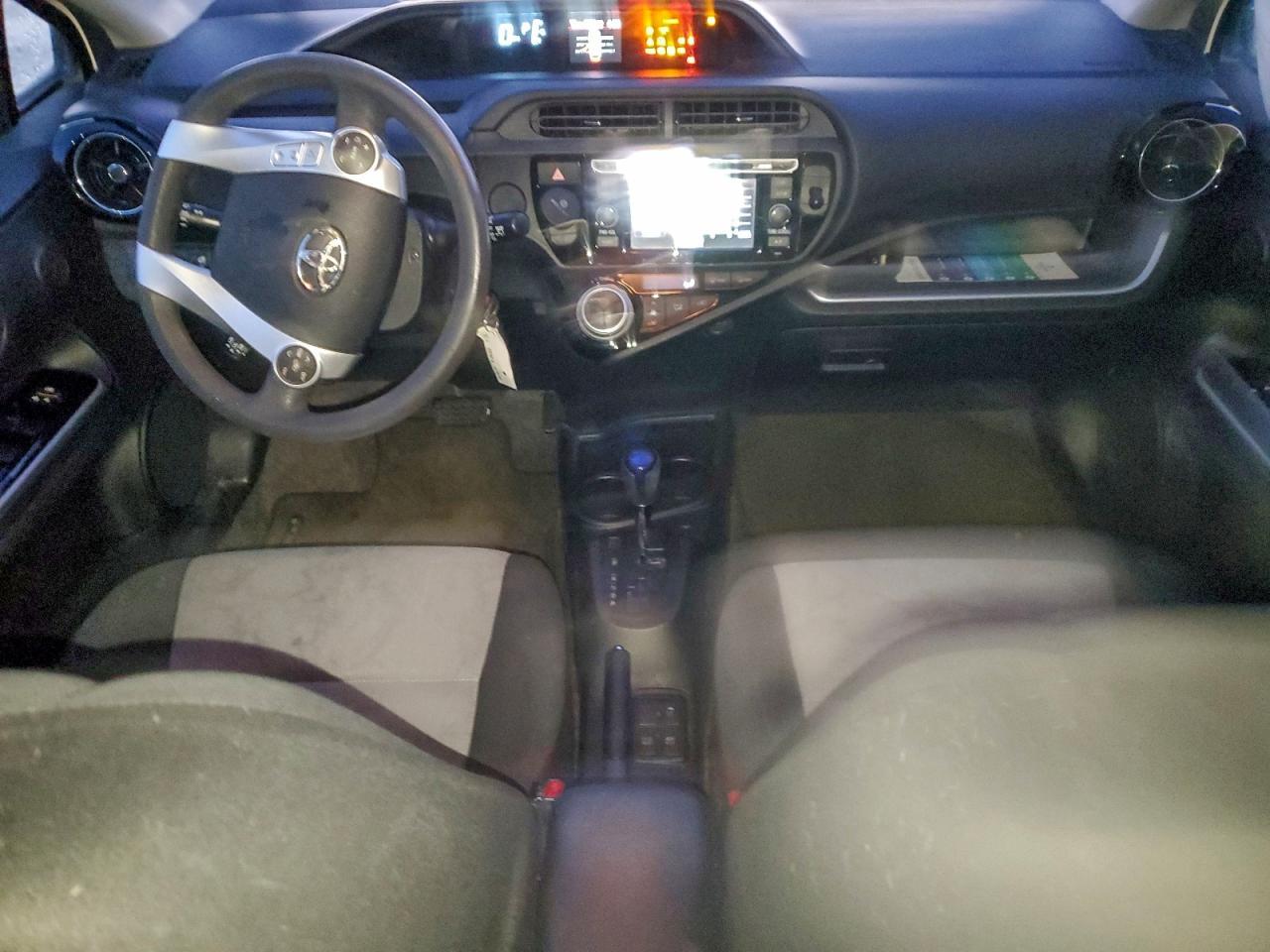 2015 Toyota Prius c