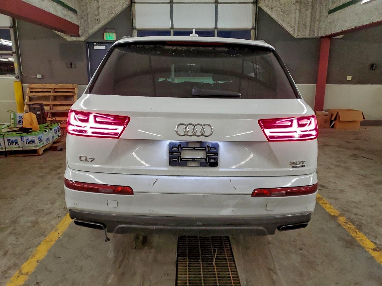 2017 Audi Q7 Premium Plus