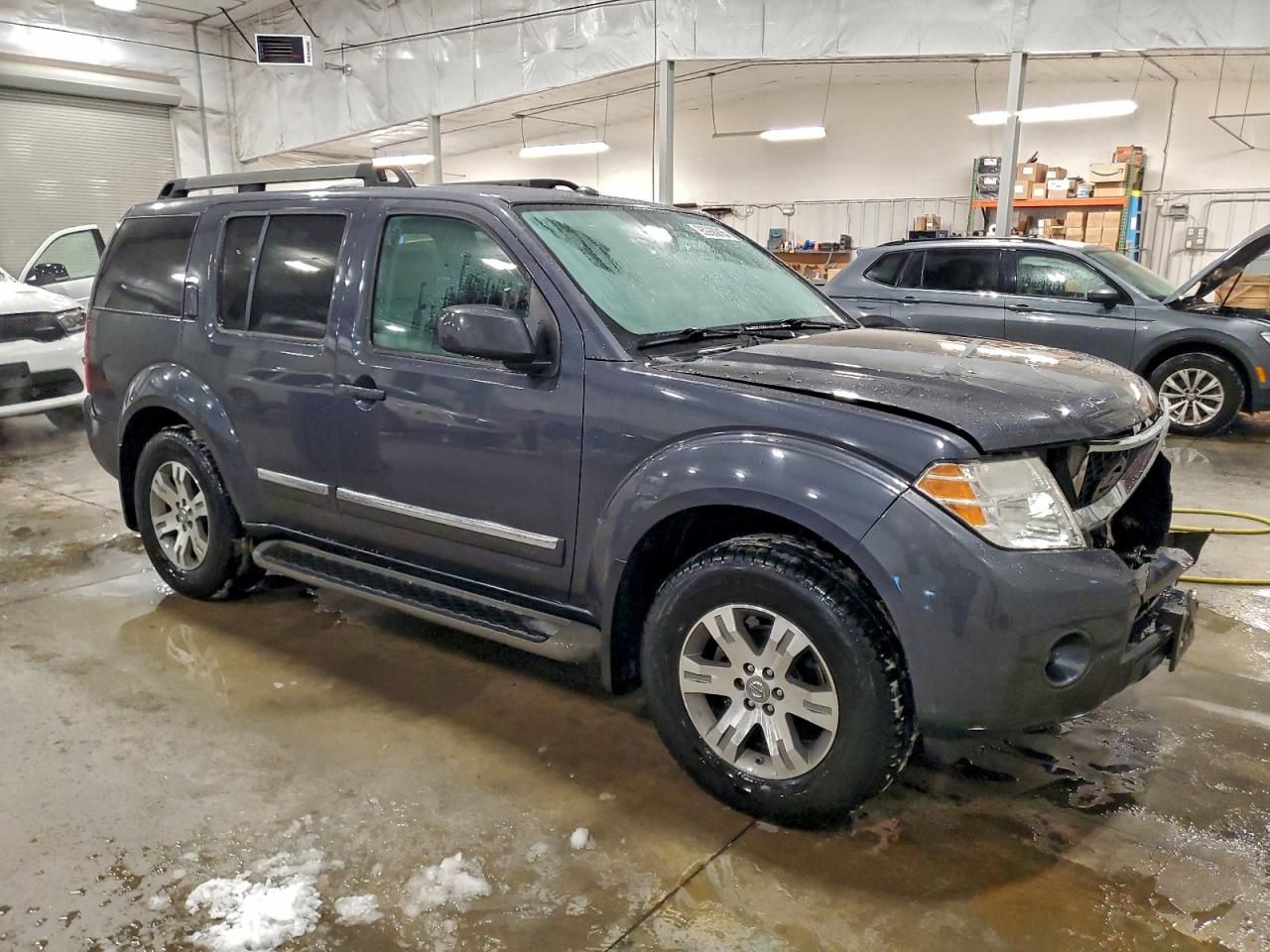 2011 Nissan Pathfinder s