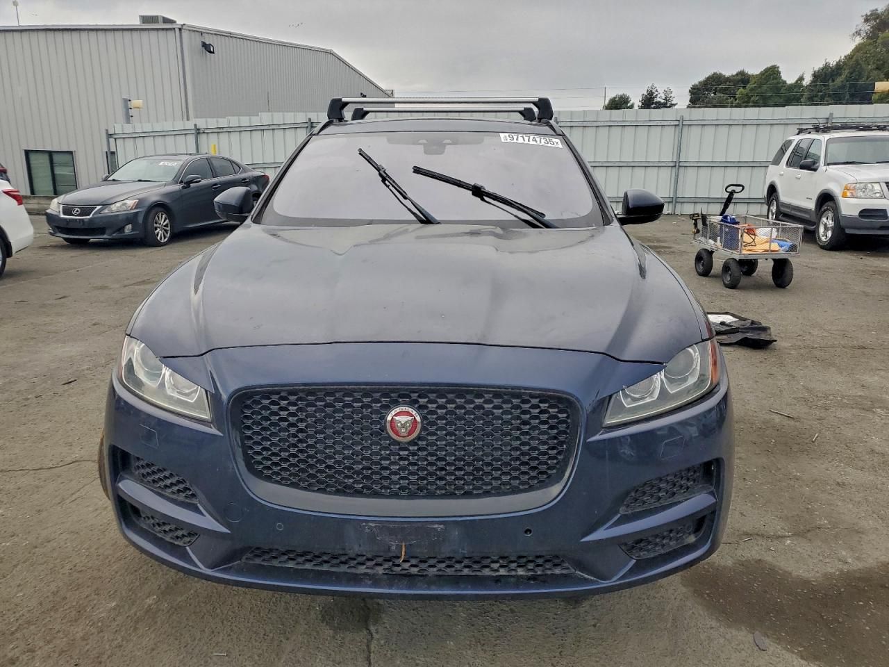 2018 Jaguar F-pace Premium