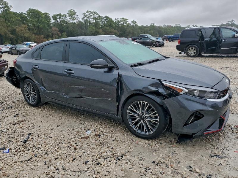 2023 KIA Forte gt Line