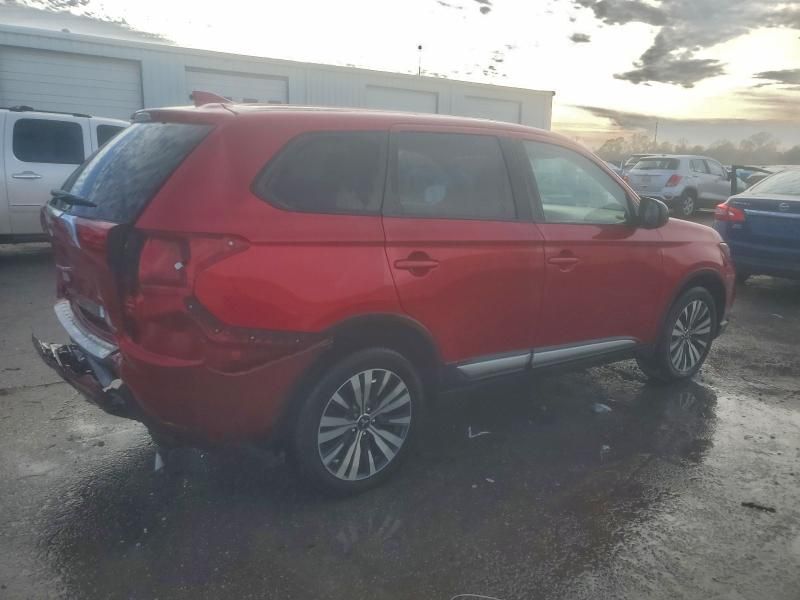 2020 Mitsubishi Outlander es