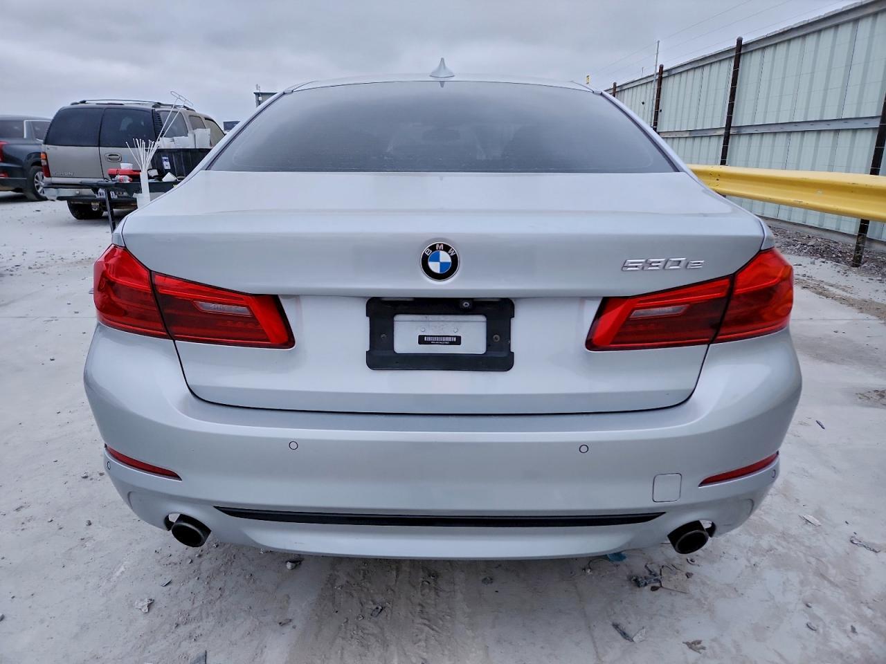 2020 BMW 530e