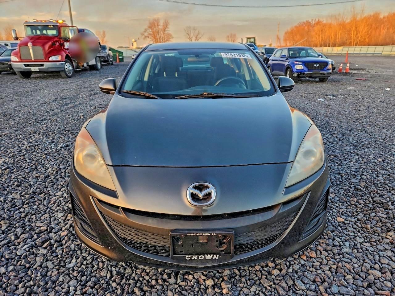 2011 Mazda 3 I