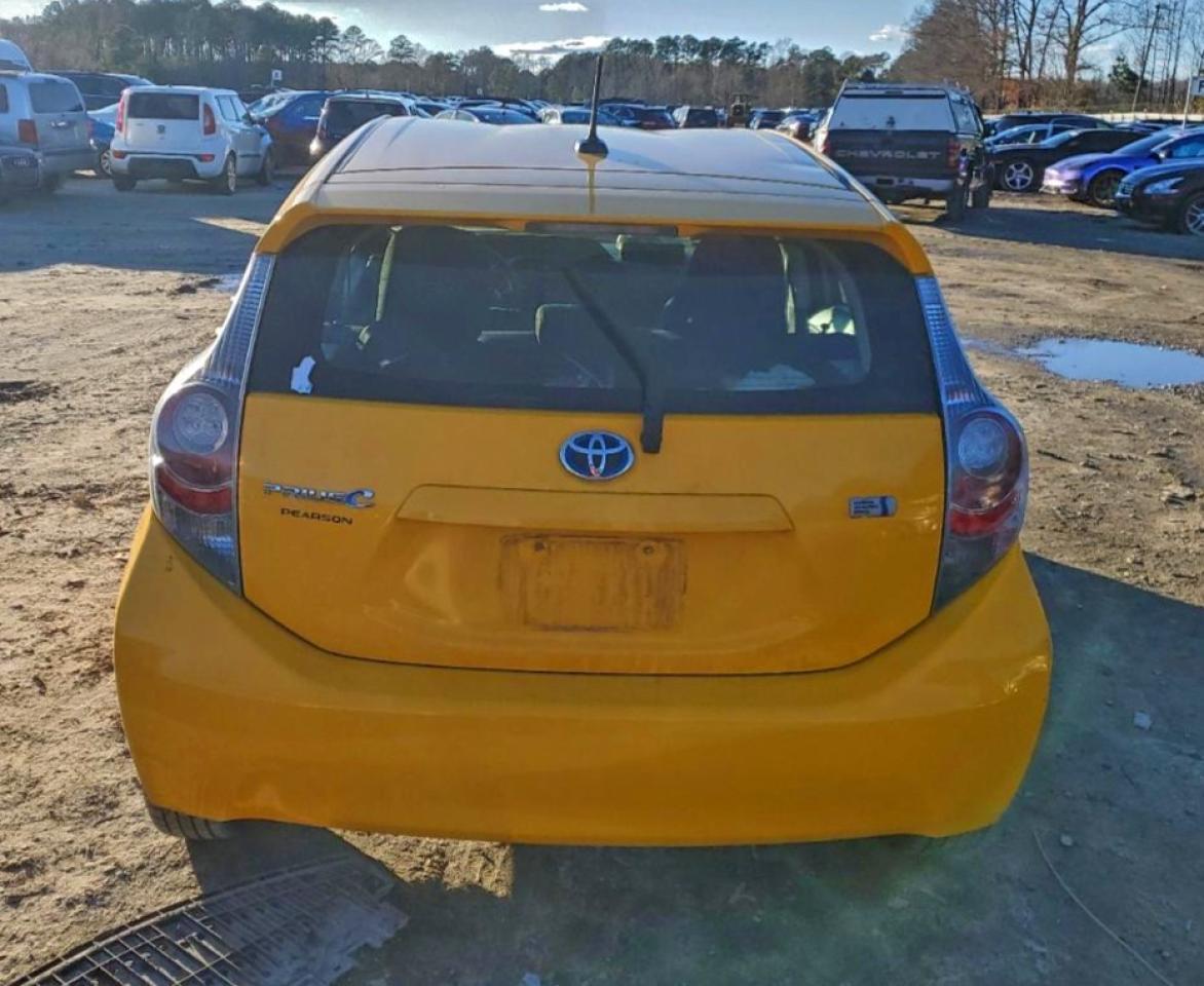 2014 Toyota Prius c