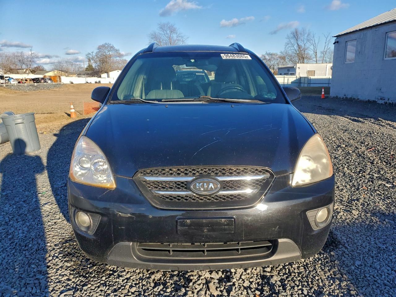 2007 KIA Rondo Base