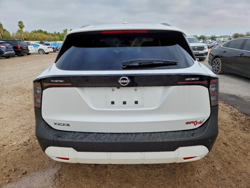 2025 Nissan Kicks sr