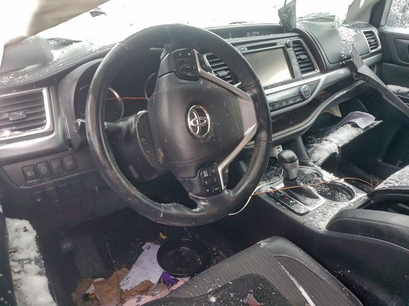 2017 Toyota Highlander le