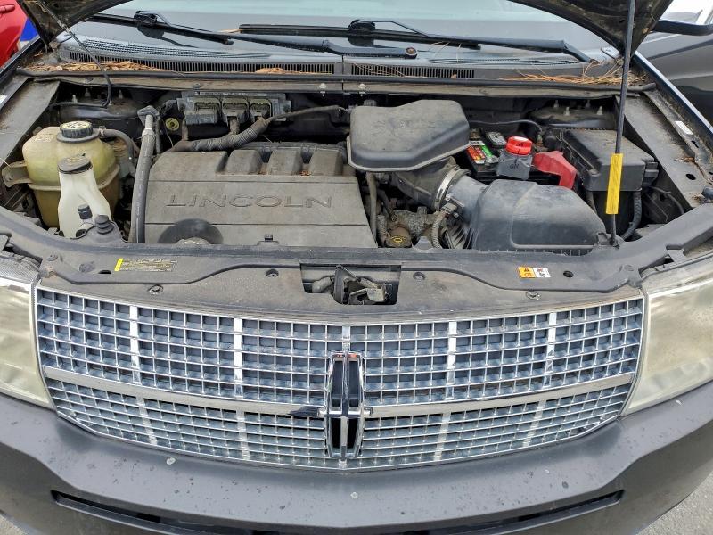 2007 Lincoln Townhouse MKS