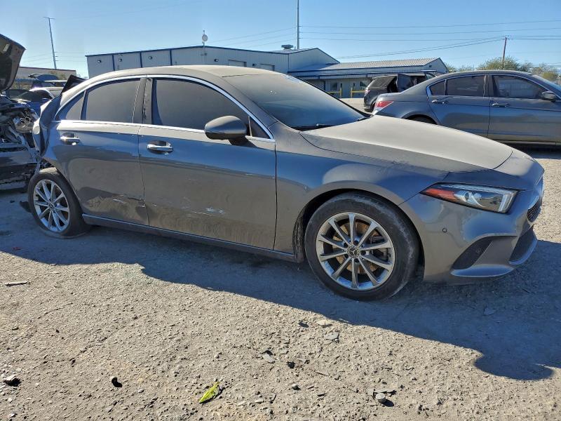2019 Mercedes-Benz A 220