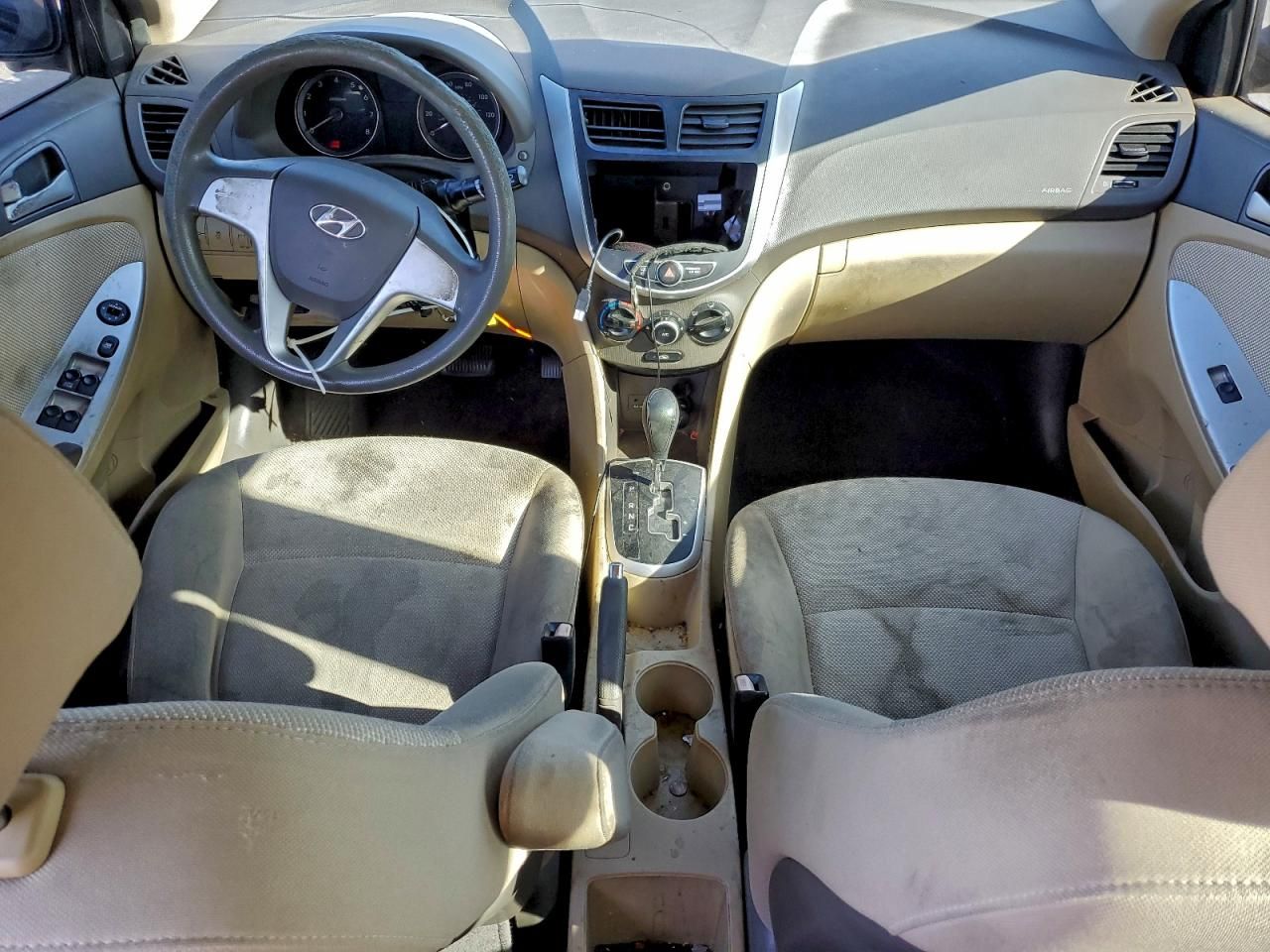 2012 Hyundai Accent gls