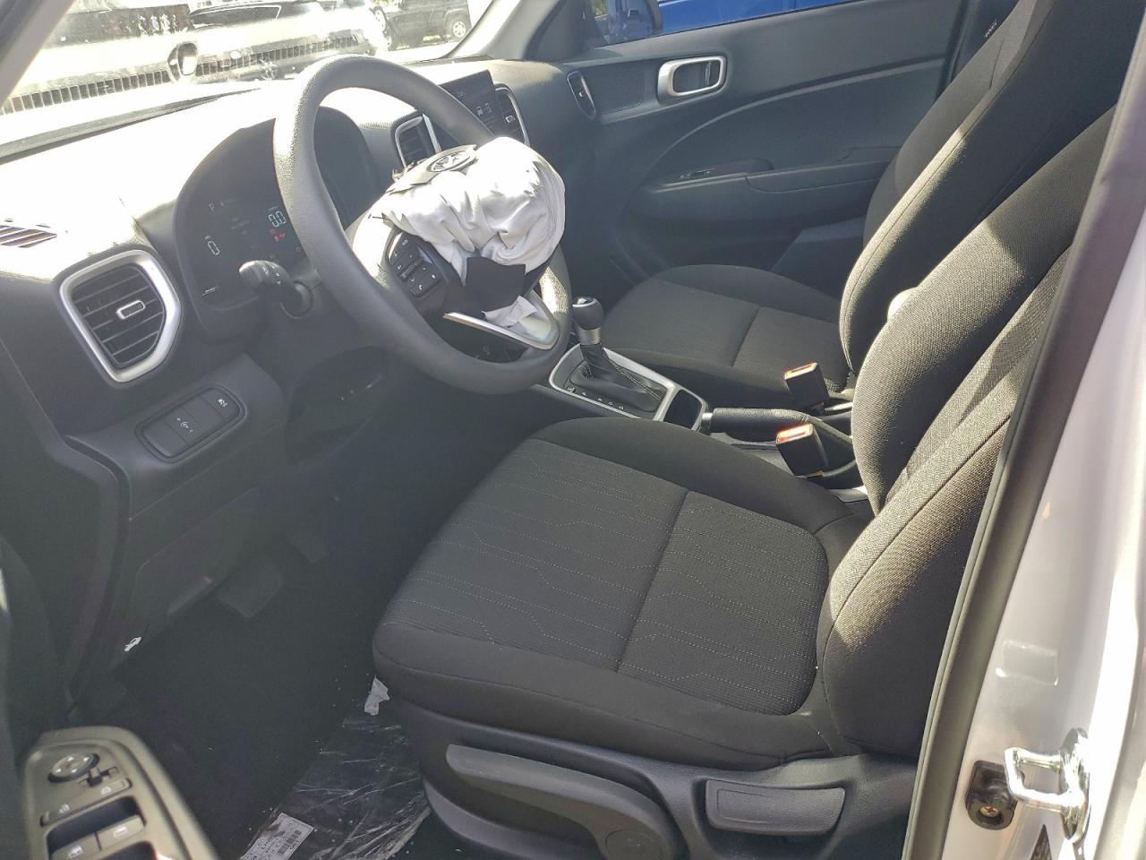 2024 Hyundai Venue se