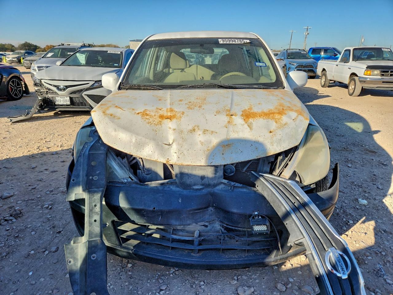 2010 Nissan Versa s