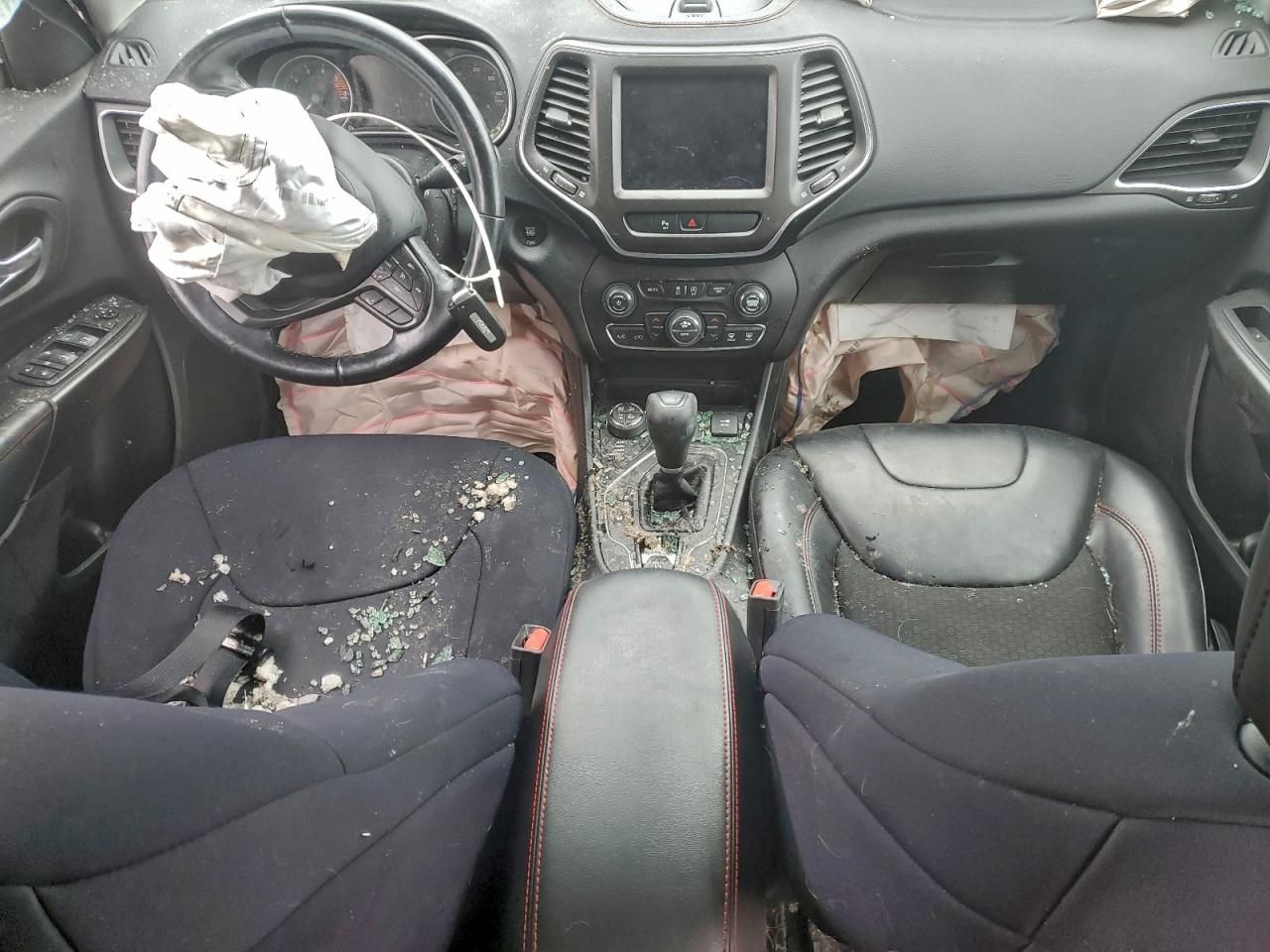 2020 Jeep Cherokee Trailhawk