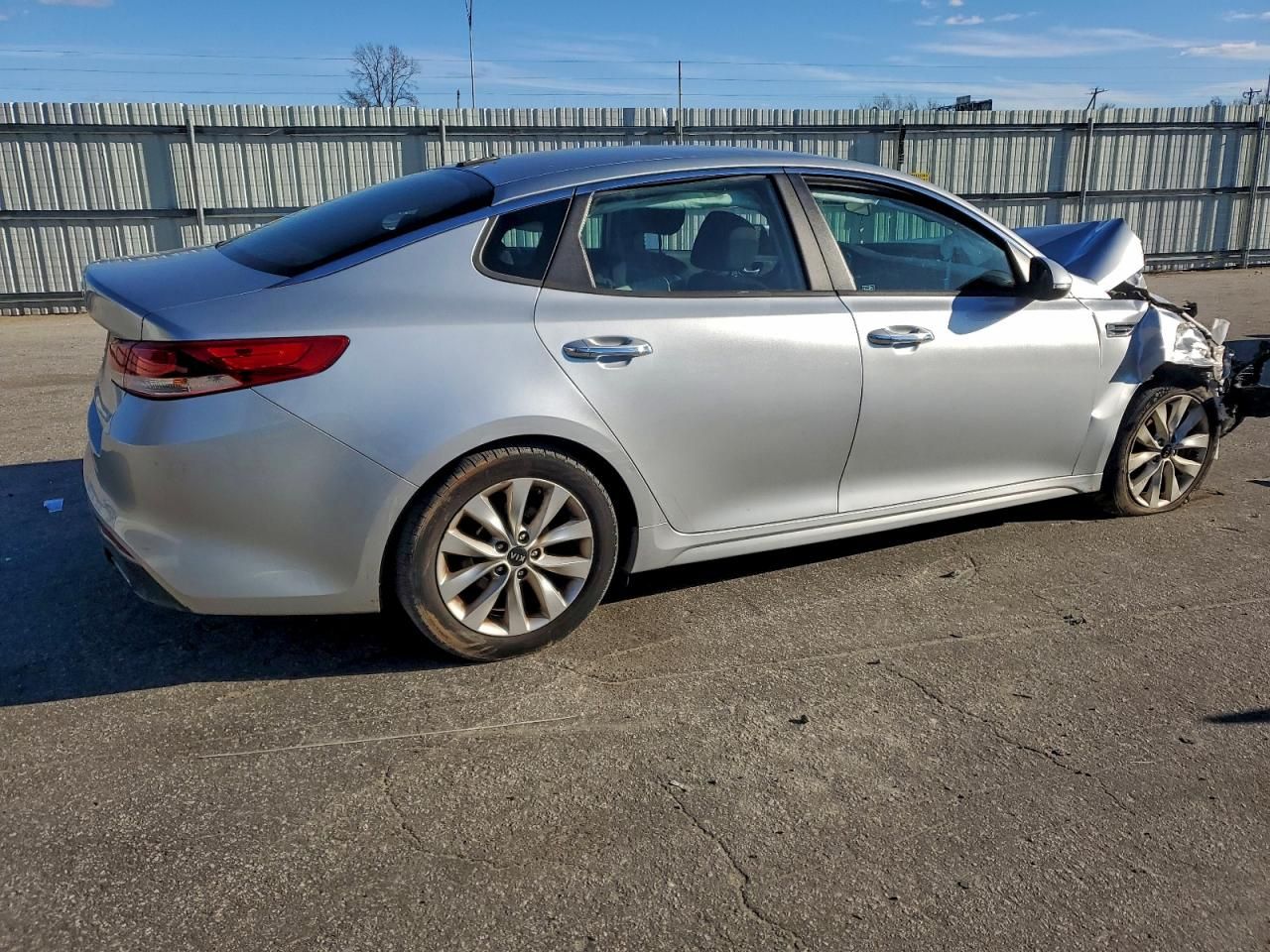 2017 KIA Optima lx