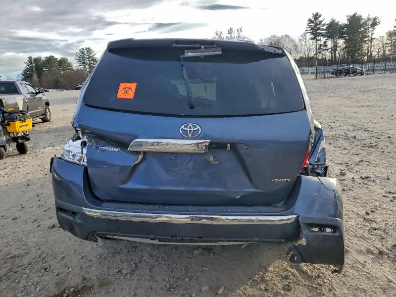 2013 Toyota Highlander Base