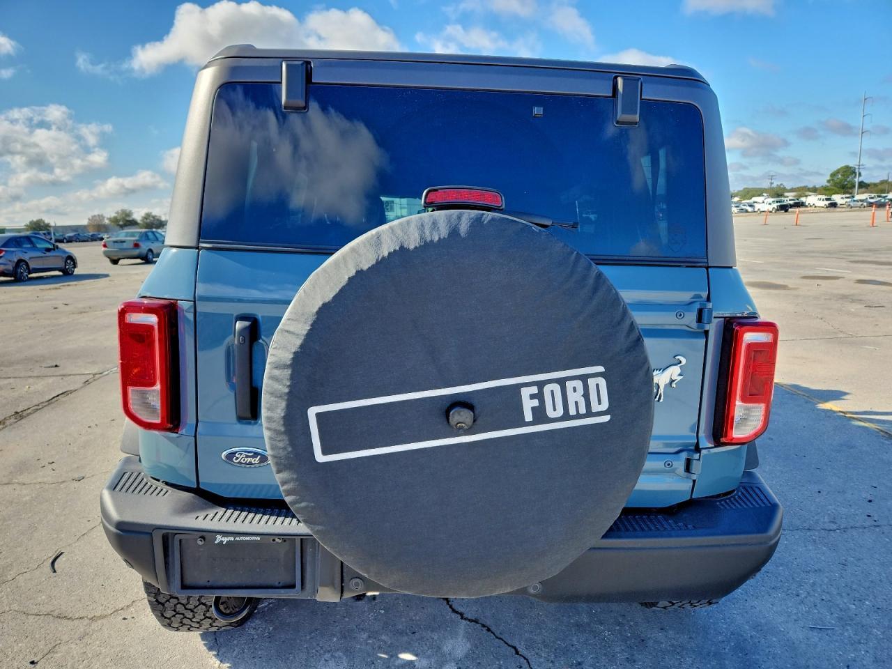 2023 Ford Bronco Base