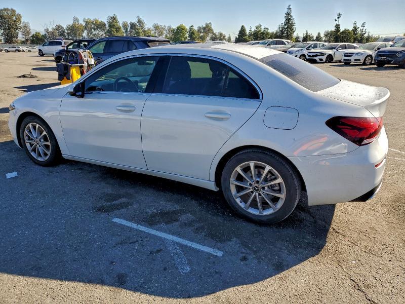 2020 Mercedes-Benz A 220