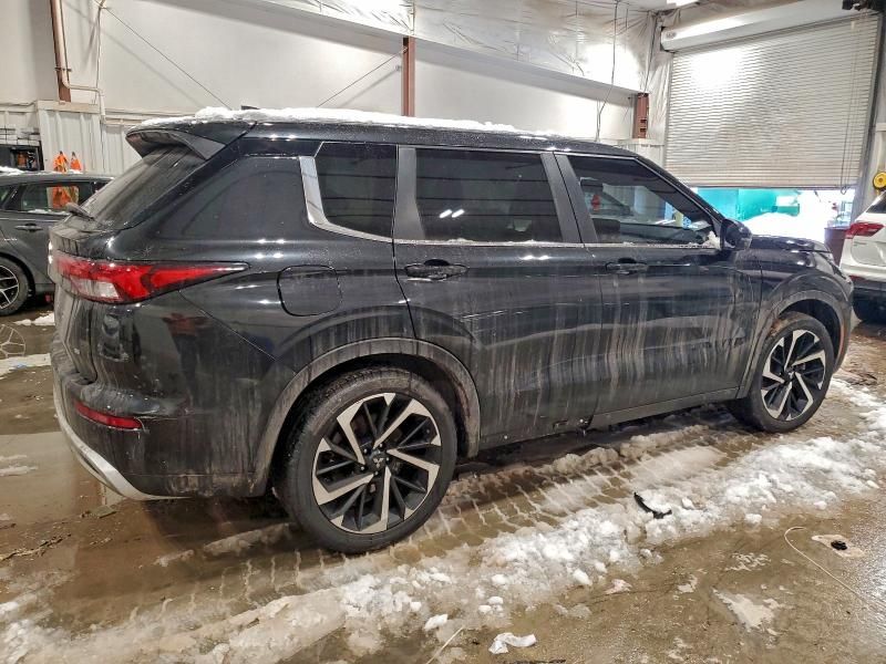 2022 Mitsubishi Outlander se