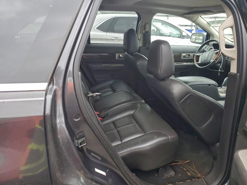 2007 Lincoln Townhouse MKS