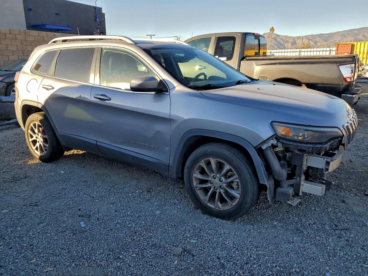 2021 Jeep Cherokee Latitude lux