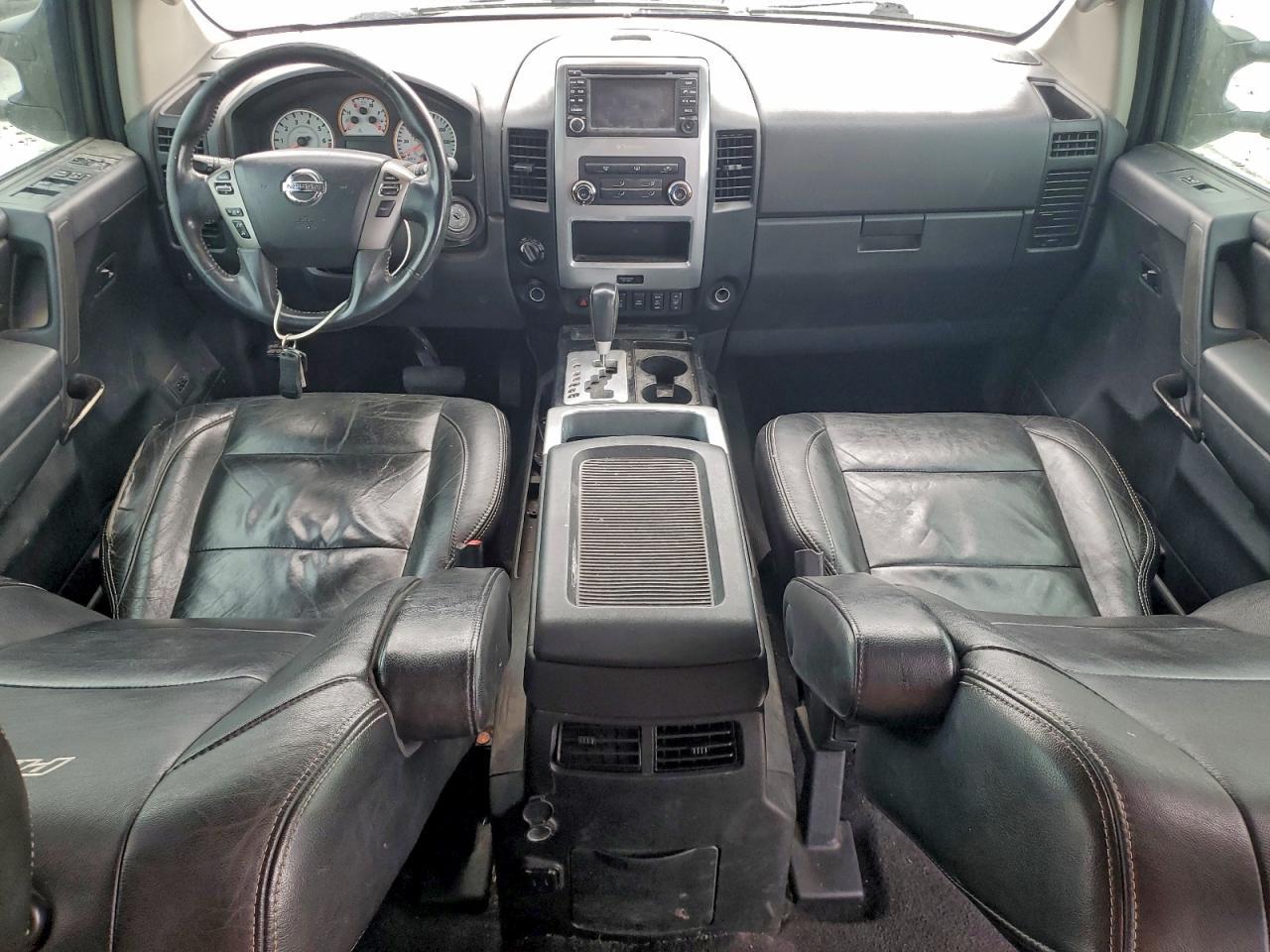 2014 Nissan Titan s