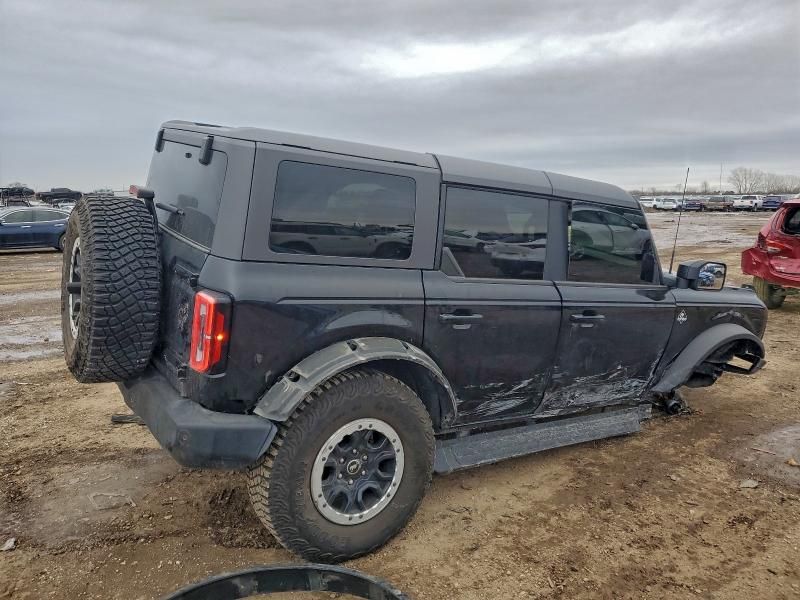 2023 Ford Bronco Base