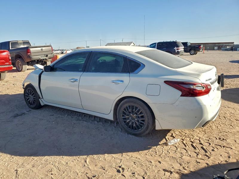 2018 Niss Altima