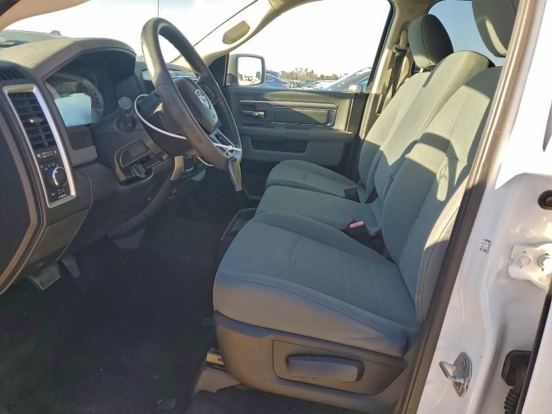 2020 Dodge Ram 1500 Classic slt