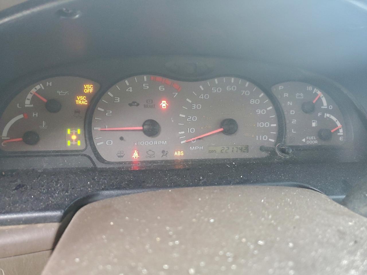 2001 Toyota Sequoia SR5