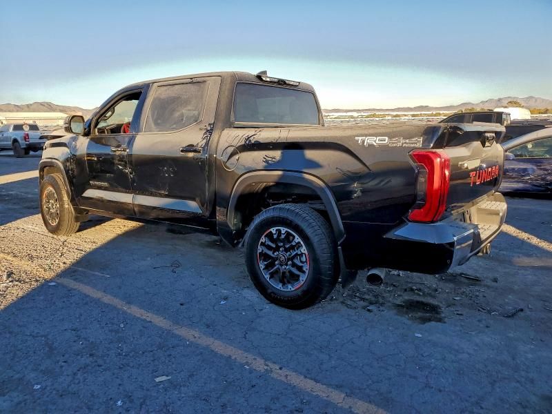 2025 Toyota Tundra Crewmax sr