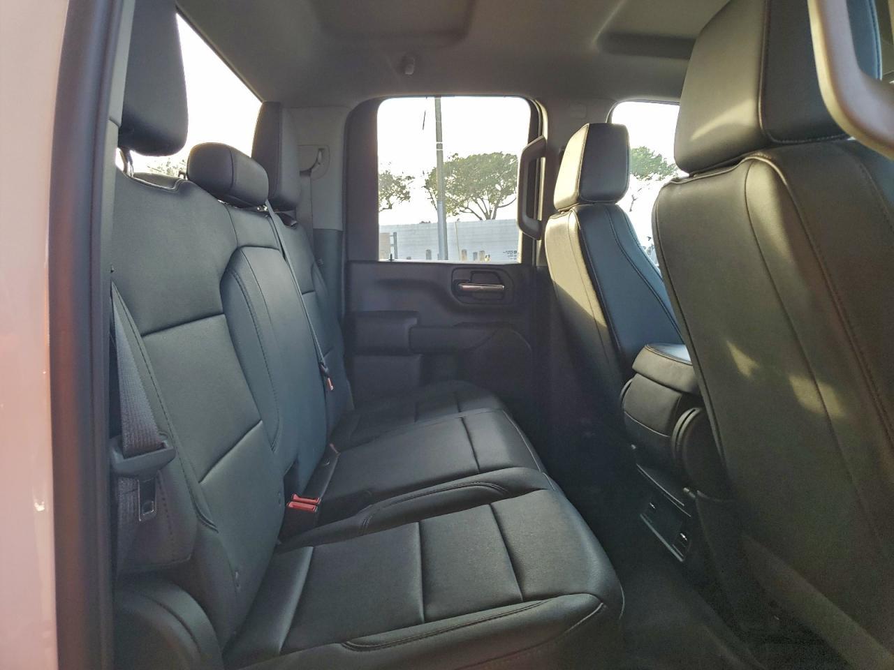 2024 Chevrolet Silverado C2500 Heavy Duty