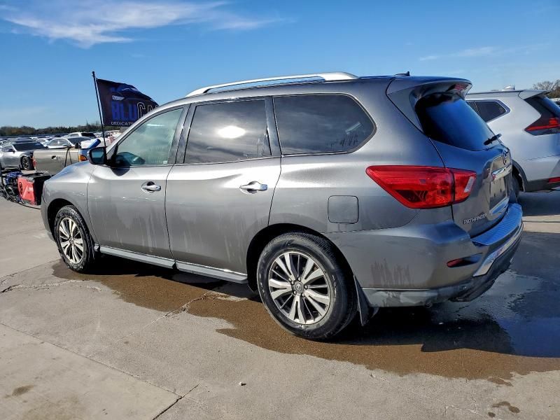 2018 Nissan Pathfinder s