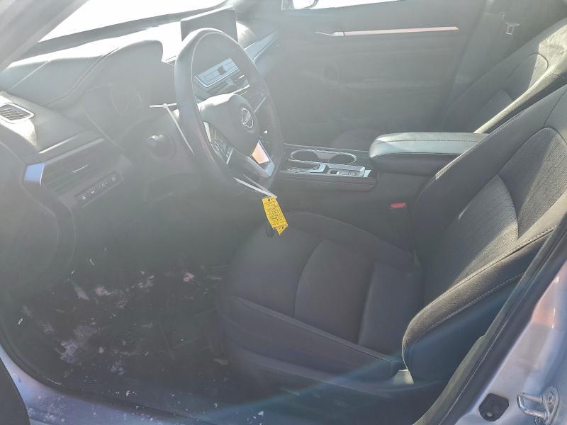 2023 Nissan Altima sv