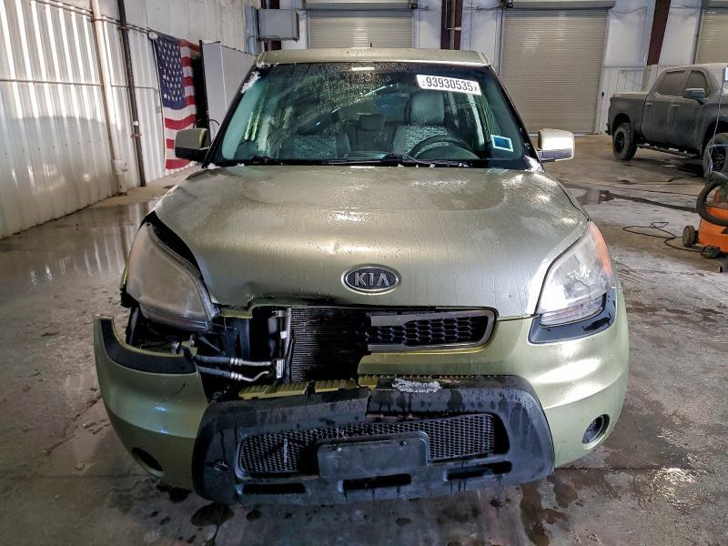 2011 KIA Soul +