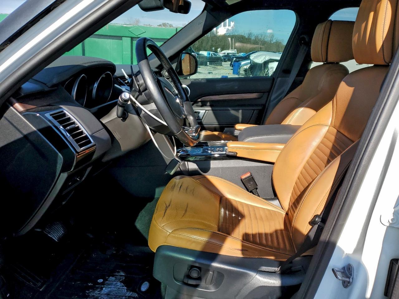 2017 Land Rover Discovery hse