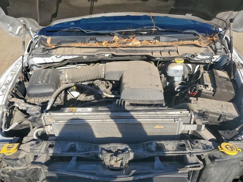 2023 Dodge Ram 1500 Classic slt