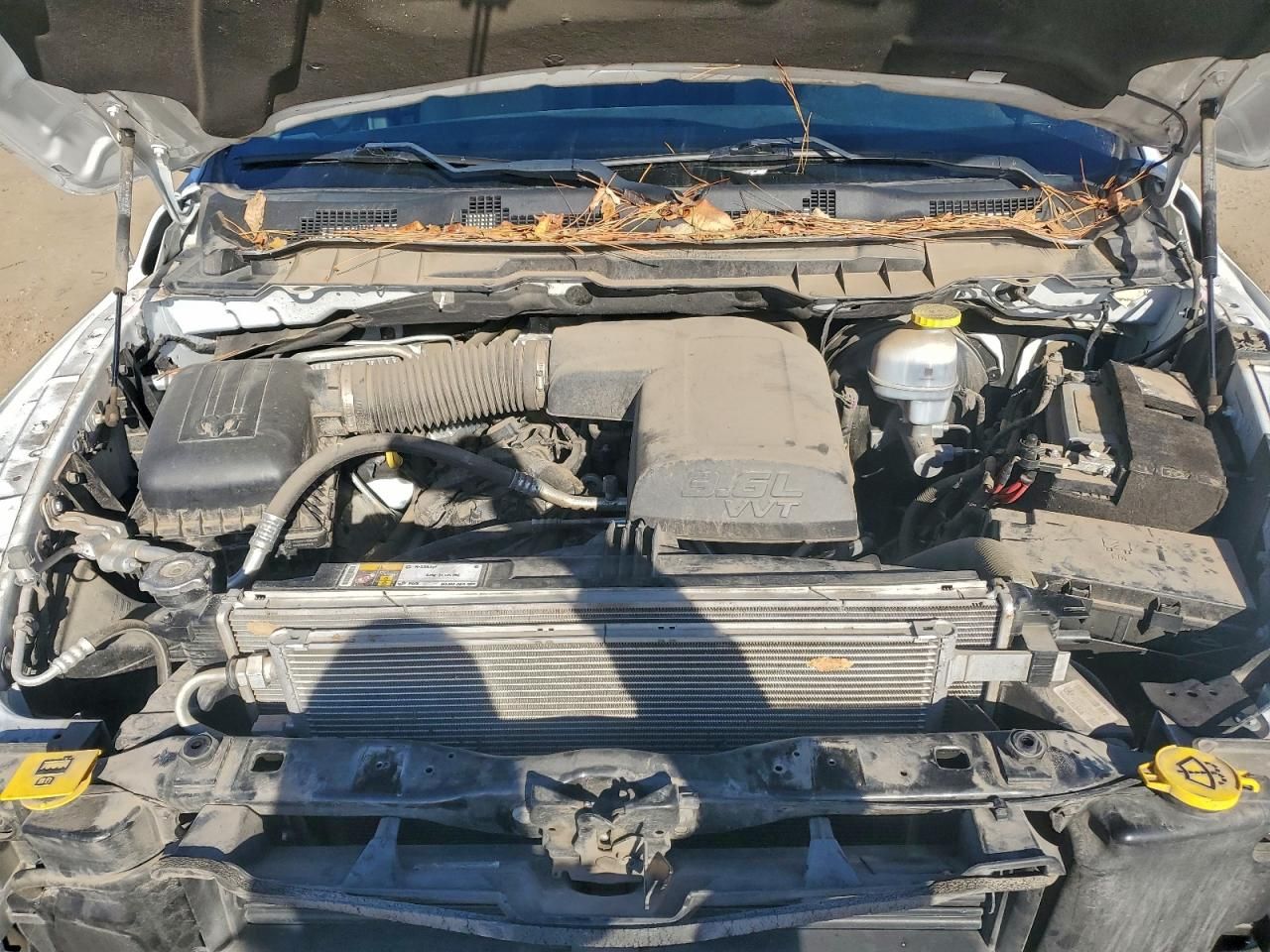 2023 Dodge Ram 1500 Classic slt