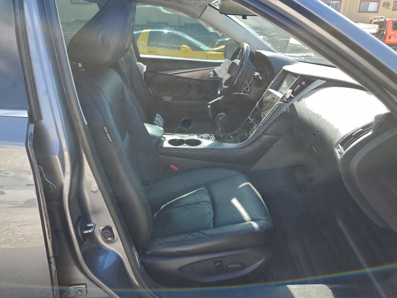 2015 Infiniti Q50 Base