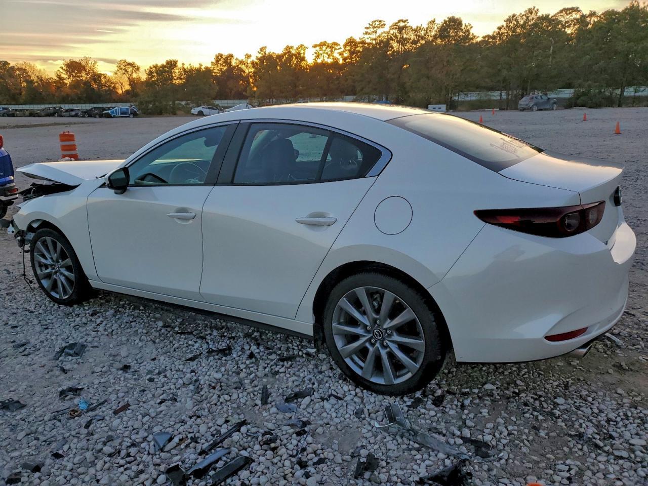 2024 Mazda 3 Preferred