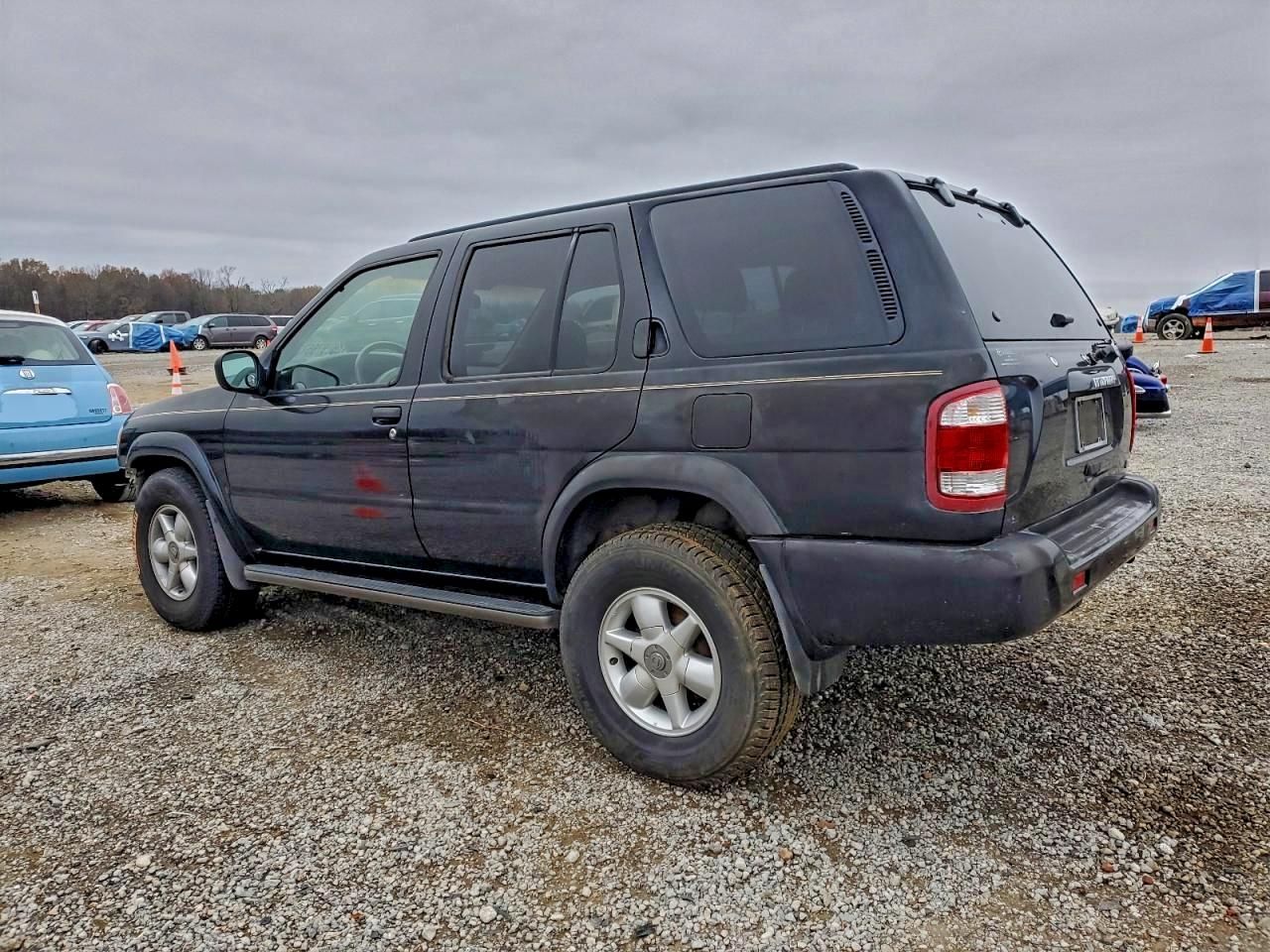 1999 Nissan Pathfinder le