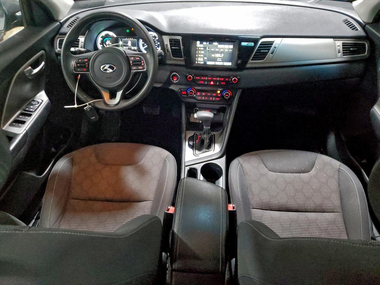 2017 KIA Niro fe