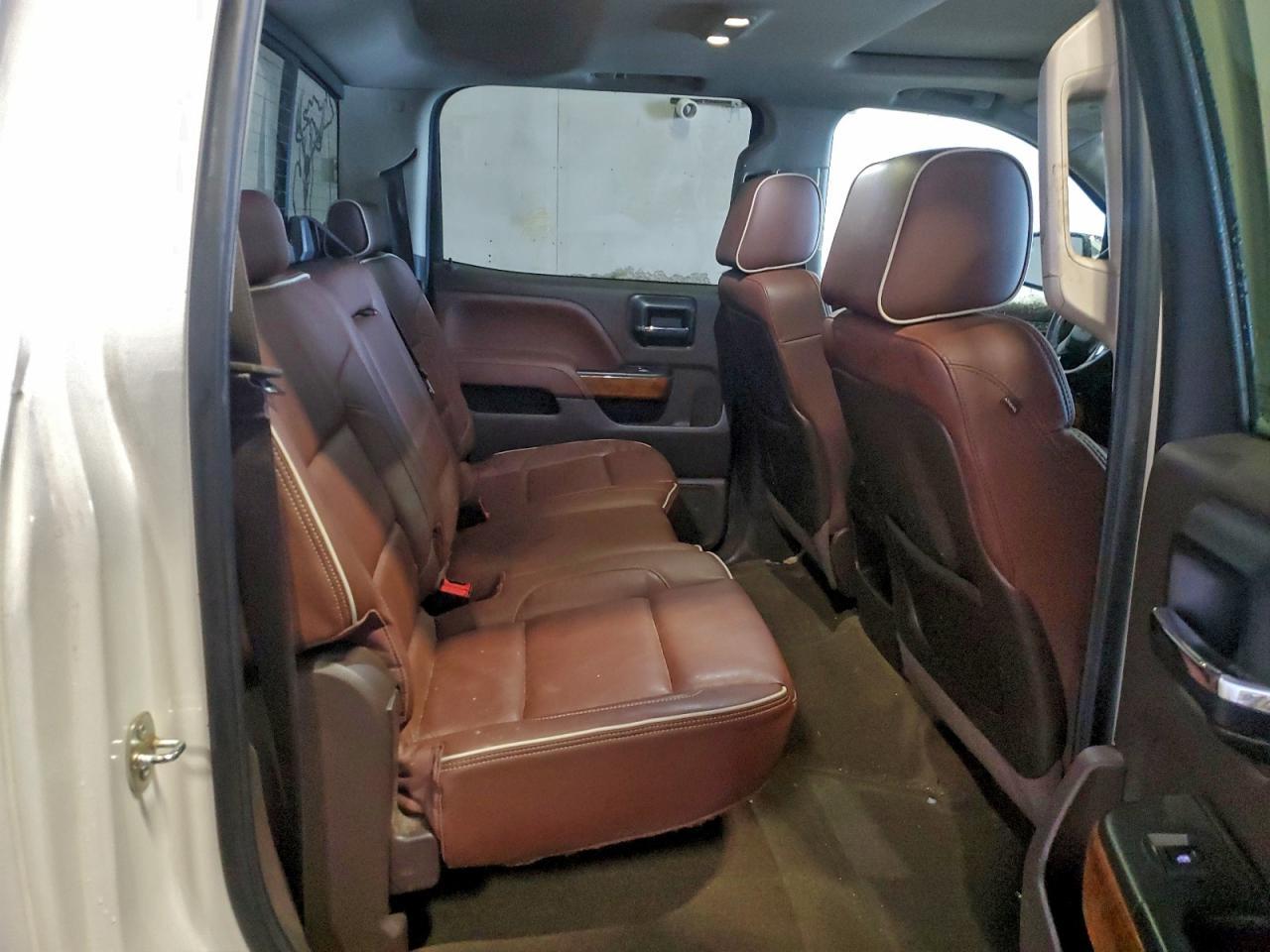 2015 Chevrolet Silverado K1500 High Country