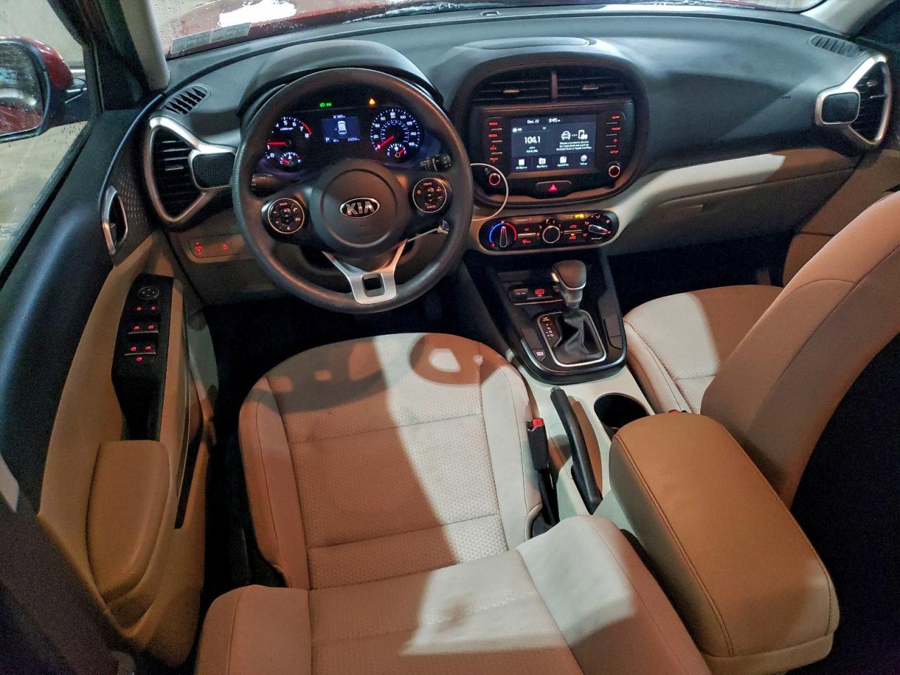 2021 KIA Soul lx