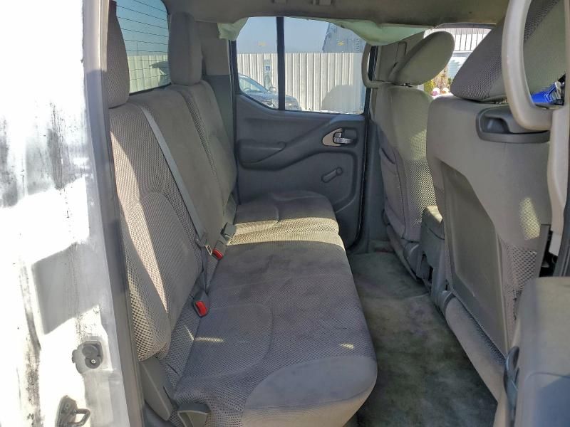 2012 Nissan Frontier s